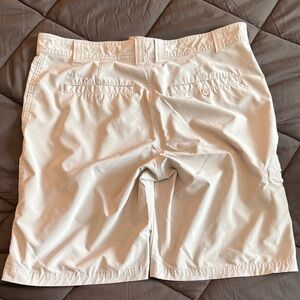 Columbia Men's Tan Shorts